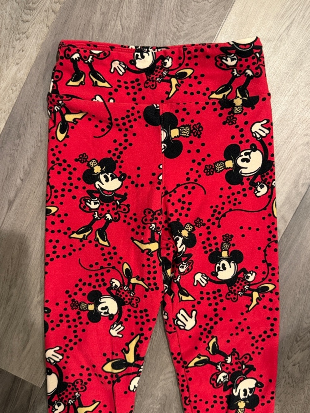 LuLaRoe Red Minnie Mouse Leggings with Black Accents - Picture 3 of 3
